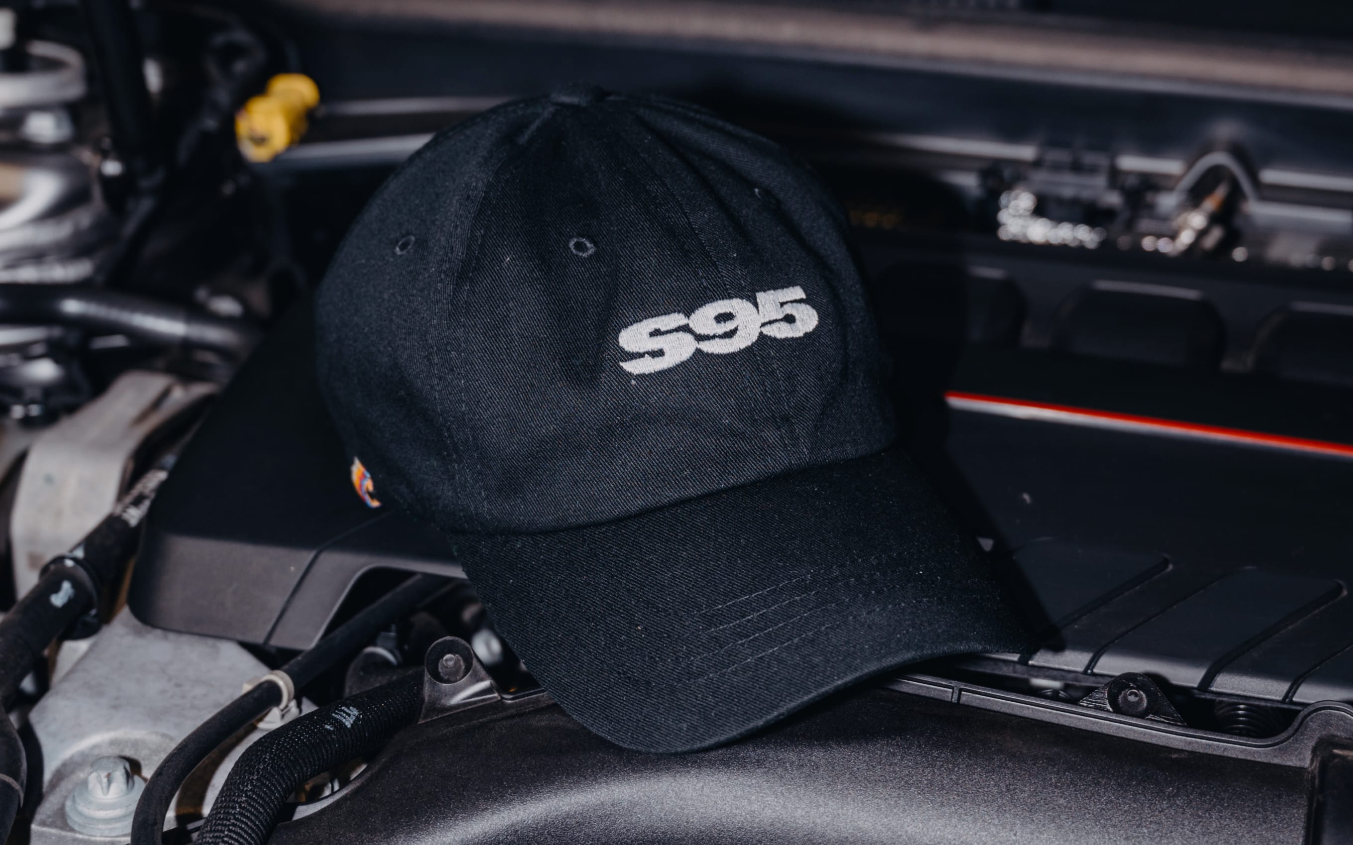 S95 hat